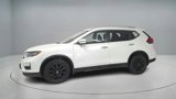 Used 2017 Nissan Rogue SV image 4