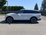 Used 2022 Lincoln Aviator Reserve w/ Equipment Group 201A image 2