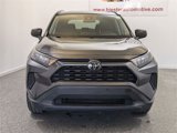 Used 2021 Toyota RAV4 LE image 3