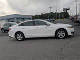 Used 2024 Chevrolet Malibu LT image 3