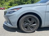 Used 2023 Hyundai Elantra SEL image 2