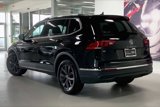 Used 2022 Volkswagen Tiguan SE w/ Panoramic Sunroof Package image 4