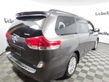 Used 2014 Toyota Sienna XLE image 6