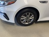 Used 2020 Kia Optima LX image 3