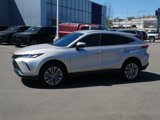 Used 2022 Toyota Venza XLE image 3