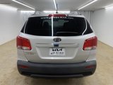 Used 2011 Kia Sorento LX image 4