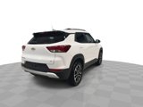 Used 2024 Chevrolet TrailBlazer LT image 2