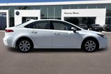 Used 2022 Toyota Corolla LE image 3