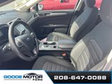 Used 2020 Ford Fusion SE image 4