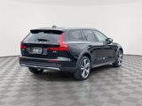 Used 2023 Volvo V60 B5 Cross Country Plus image 3