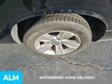 Used 2023 Dodge Challenger SXT image 5