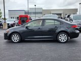 Used 2020 Toyota Corolla LE image 2