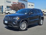 Used 2021 Jeep Grand Cherokee Laredo image 2