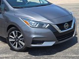 Used 2022 Nissan Versa SV image 2
