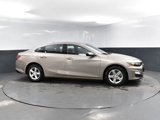Used 2024 Chevrolet Malibu LT image 2