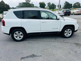 Used 2016 Jeep Compass Latitude image 3