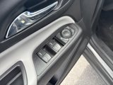 Used 2020 Chevrolet Equinox LT image 3