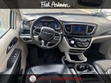 Used 2018 Chrysler Pacifica Touring-L image 2