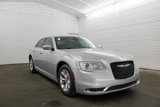 Used 2020 Chrysler 300 Touring image 2