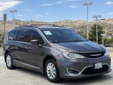 Used 2017 Chrysler Pacifica Touring-L image 2