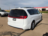 Used 2022 Chrysler Pacifica Touring-L image 4