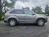 Used 2012 Kia Sorento LX w/ Convenience Pkg image 3