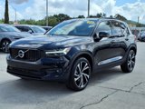 Certified 2022 Volvo XC40 T4 R-Design w/ Advanced Package image 3
