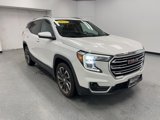 Used 2022 GMC Terrain SLT image 2