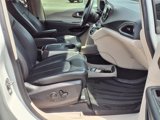 Used 2017 Chrysler Pacifica Touring-L Plus w/ Advanced Safetytec Group image 3
