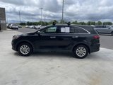 Used 2019 Kia Sorento LX image 4