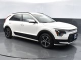 Used 2023 Kia Niro EX image 3