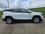 Used 2024 GMC Terrain SLE image 4