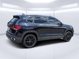 Used 2024 Volkswagen Taos SE image 3