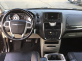 Used 2015 Chrysler Town & Country Touring image 4