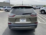 Used 2019 Jeep Cherokee Limited image 5