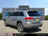 Used 2017 Jeep Grand Cherokee Limited image 3