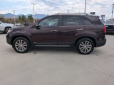 Used 2011 Kia Sorento EX w/ Premium Pkg image 2