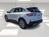 Used 2022 Ford Escape Titanium image 3