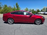 Used 2017 Ford Fusion SE image 2