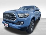 Used 2019 Toyota Tacoma TRD Sport image 3