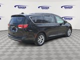Used 2018 Chrysler Pacifica Touring-L Plus w/ Tire & Wheel Group image 3