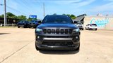 Used 2023 Jeep Compass Latitude w/ Convenience Group image 2
