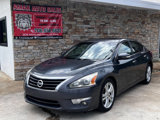 Used 2013 Nissan Altima 3.5 SV w/ Navigation Pkg image 2