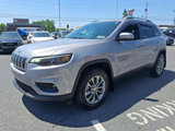 Used 2020 Jeep Cherokee Latitude Plus w/ Comfort/Convenience Group image 3