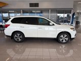 Used 2018 Nissan Pathfinder S image 2