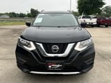 Used 2020 Nissan Rogue SV image 2