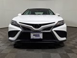 Used 2022 Toyota Camry SE image 3