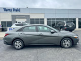 New 2025 Hyundai Elantra SE image 2