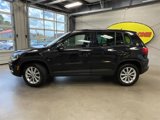 Used 2014 Volkswagen Tiguan SE image 2