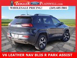 Used 2017 Jeep Cherokee Trailhawk image 5